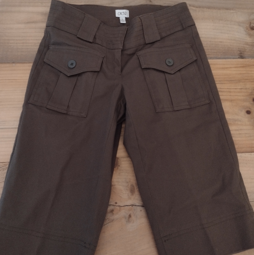 Cache Vintage Olive Green Long Shorts Size 0
